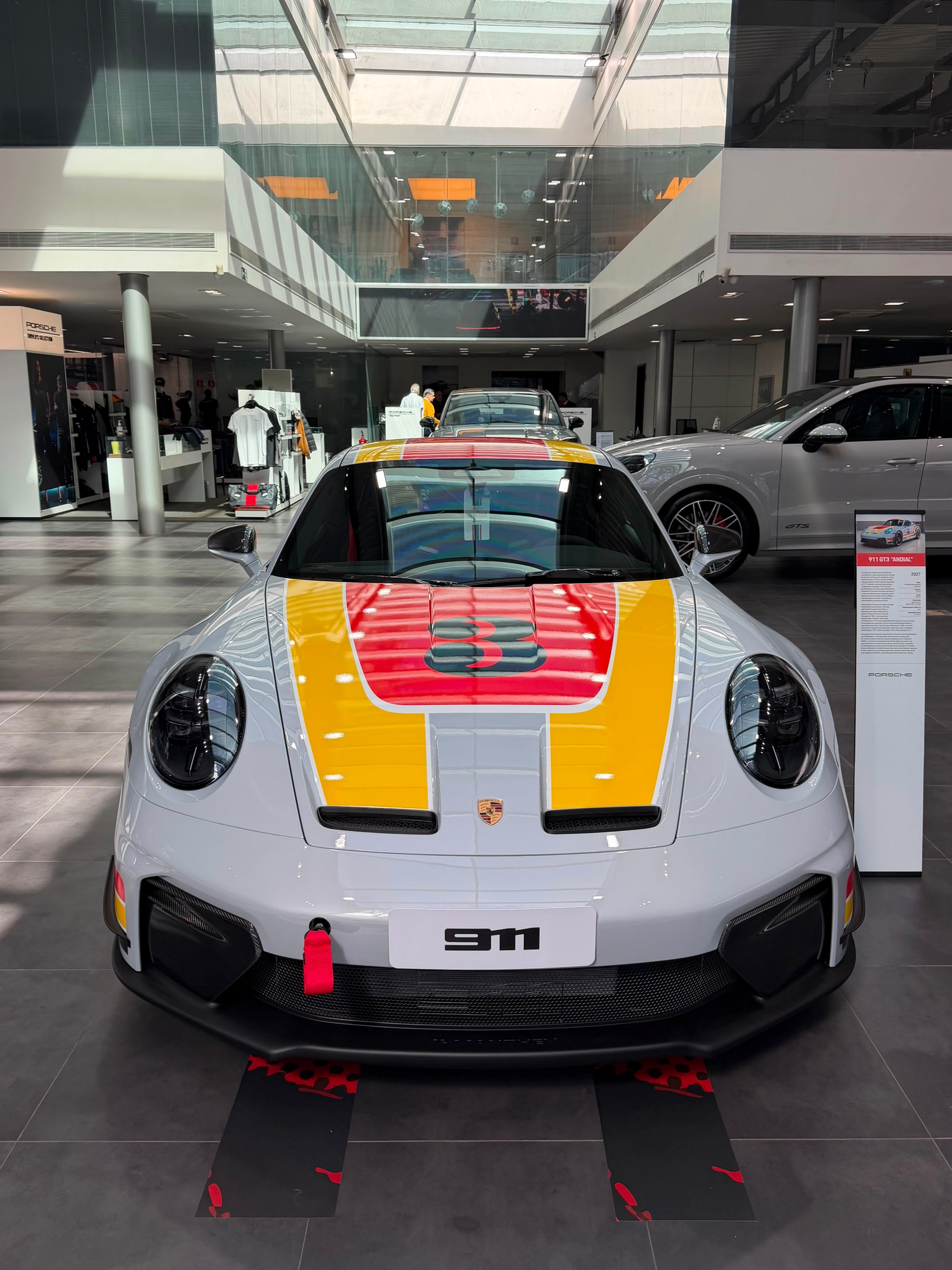 Porsche 911 GT3 (992.2) — Pacote Manthey