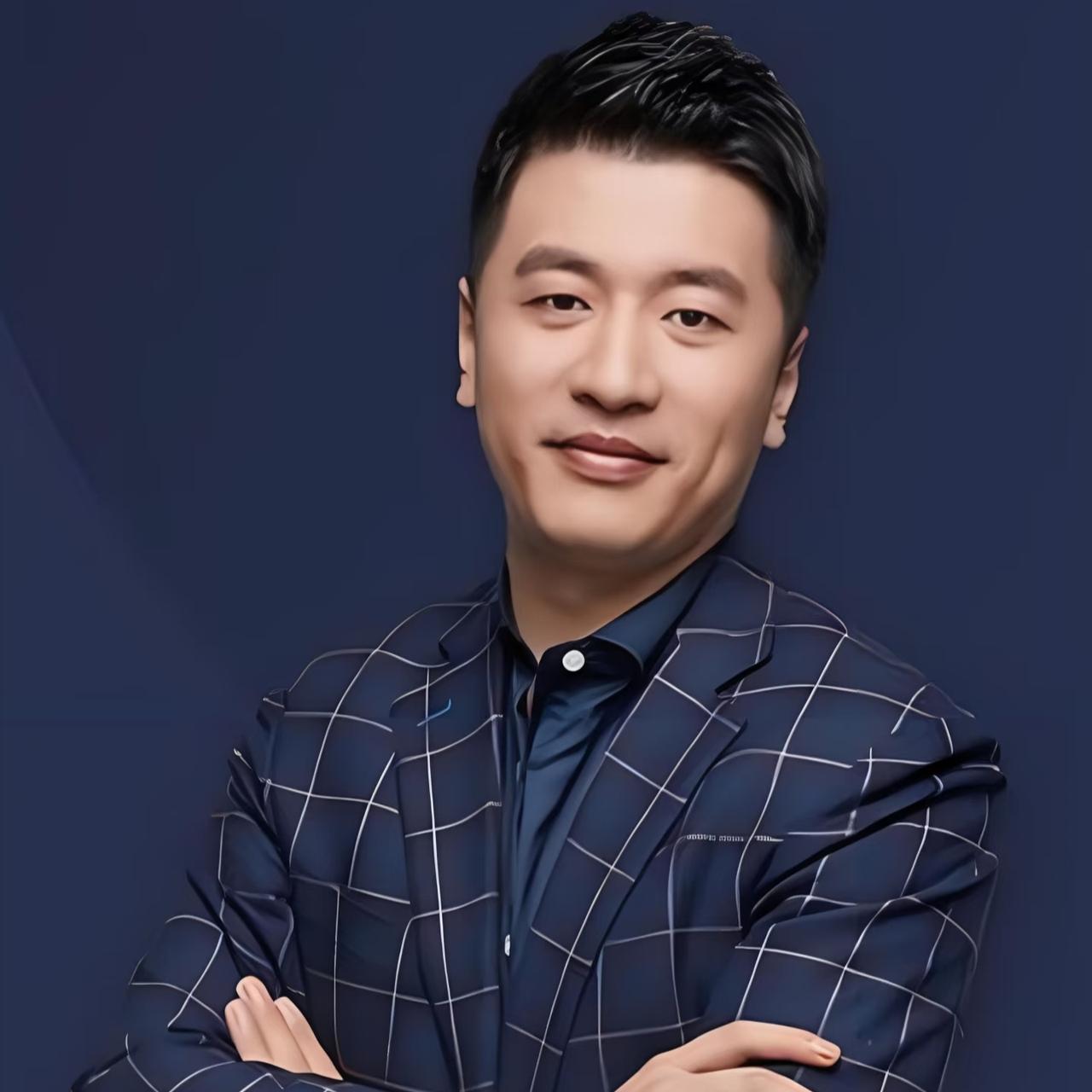 沉痛送别！张雪峰老师遗体告别仪式今日举行，一路走好
 
3月28日早7点，张雪峰