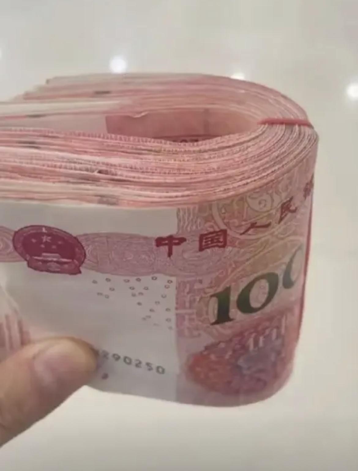 三年前，我借出去了四万块，买断了十年友情，现在他开新车把我屏蔽了

说实话，我现