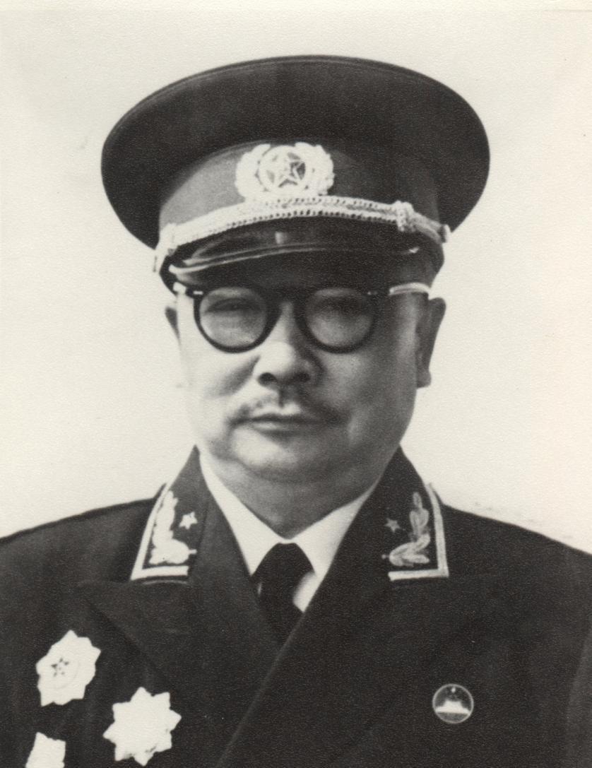 1955年赖传珠上将名单呈送毛泽东审阅时，毛泽东为何质疑没有李克农的名字？
19