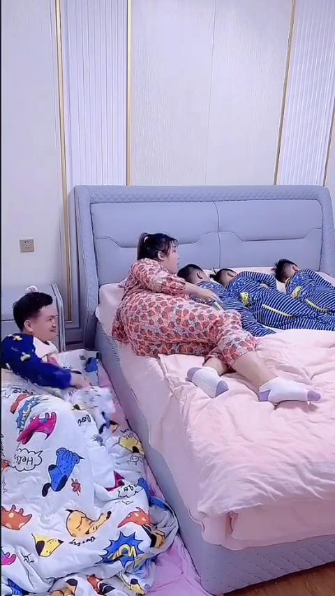 我是你的情妹妹。