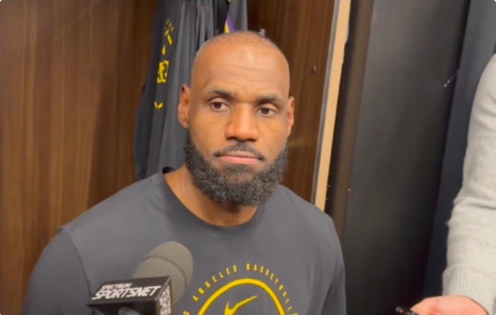 詹姆斯：布朗尼这几年付出了很多努力，他的职业态度令我自豪NBA常规赛，湖人今日客