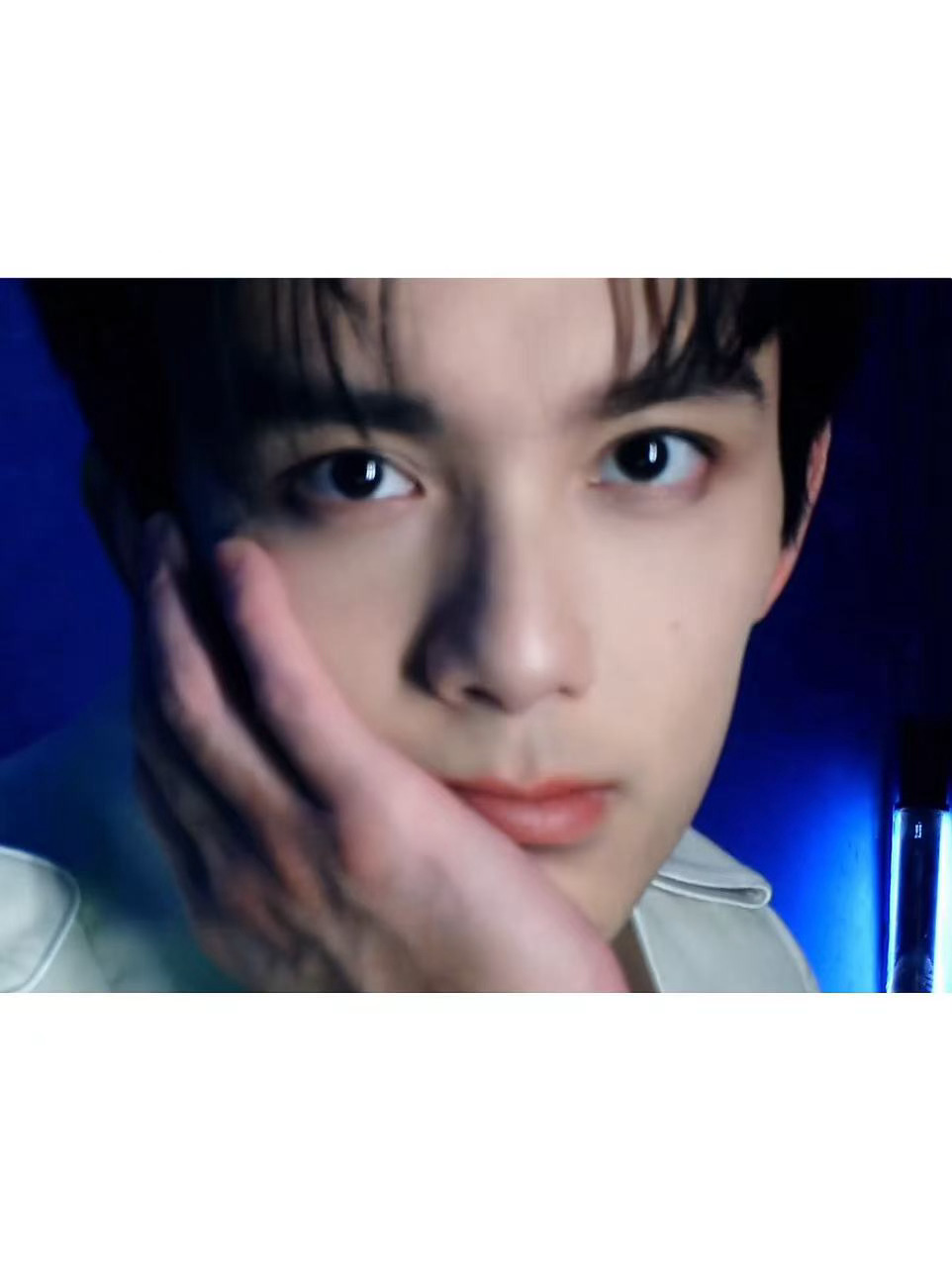 吴磊但爱豆版，网络视听这个造型近期最佳，帅成啥了，第一张live怼脸神了