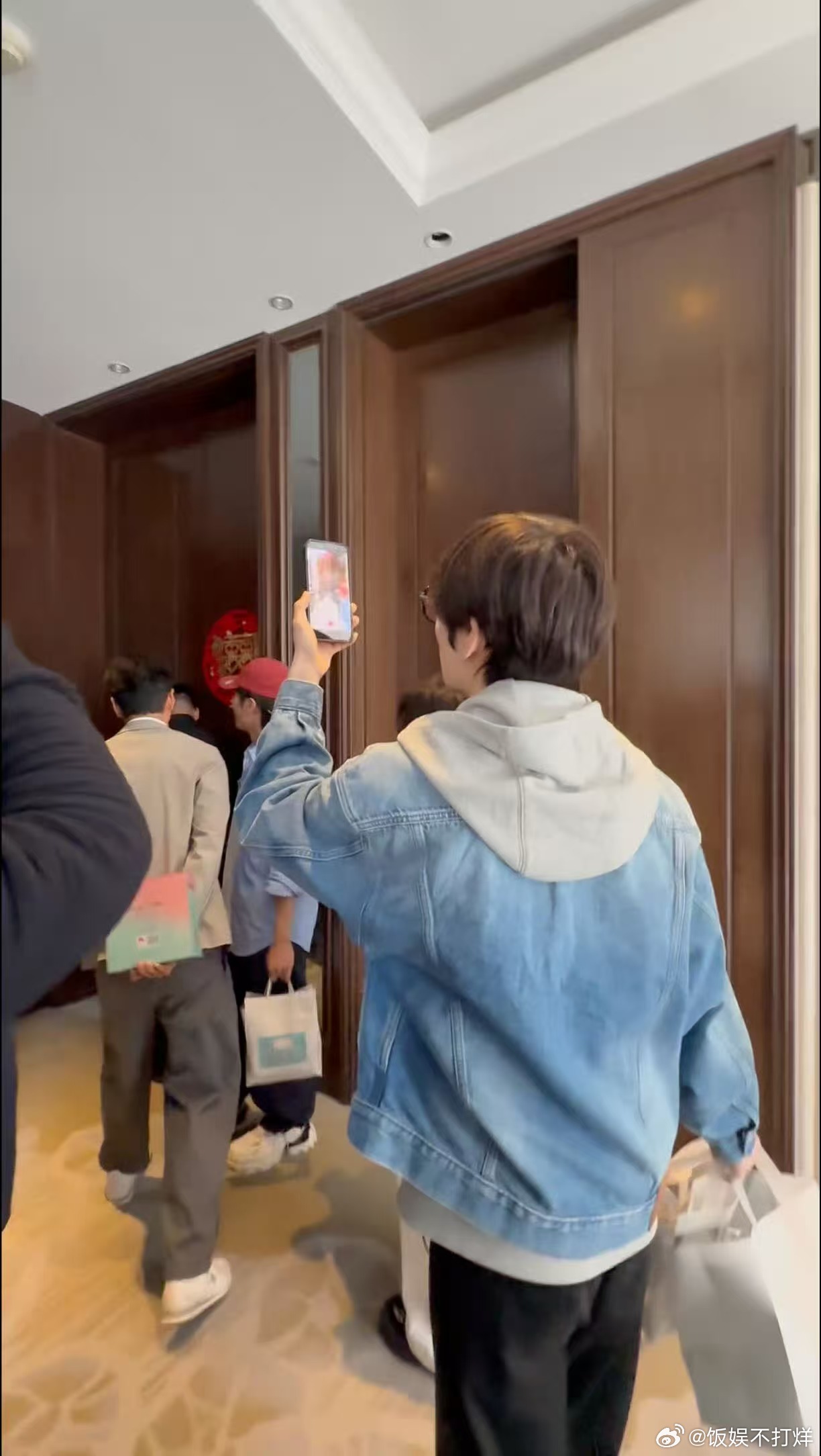 婚礼偶遇吴彦祖代旭井胧风华合伙人 本来就很浪漫的婚礼，因为偶遇吴彦祖代旭井胧，直