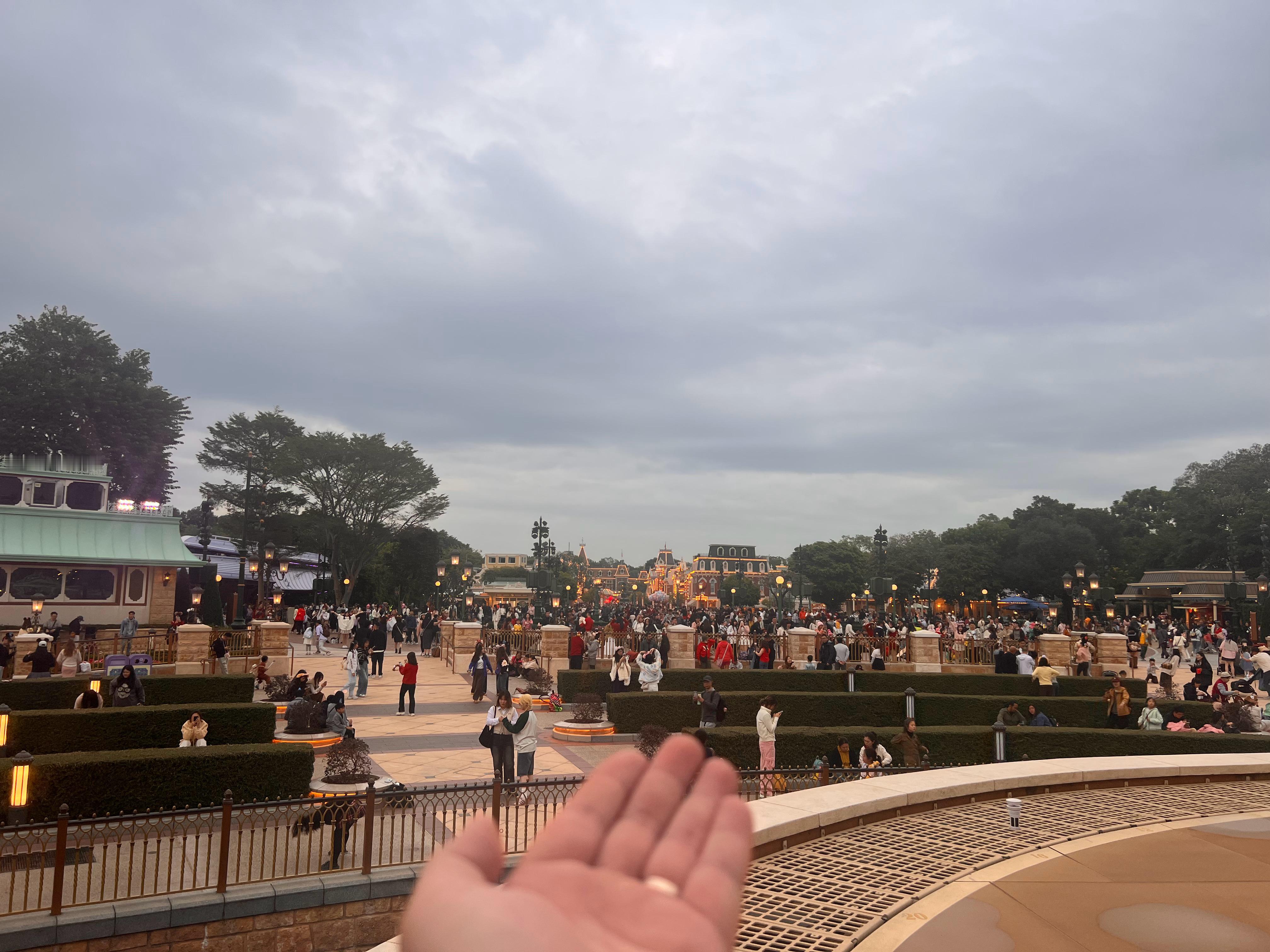 投资是为了更好地生活，而不是让投资来吞噬生活！追求短期就是赌徒会被算法收割，追求