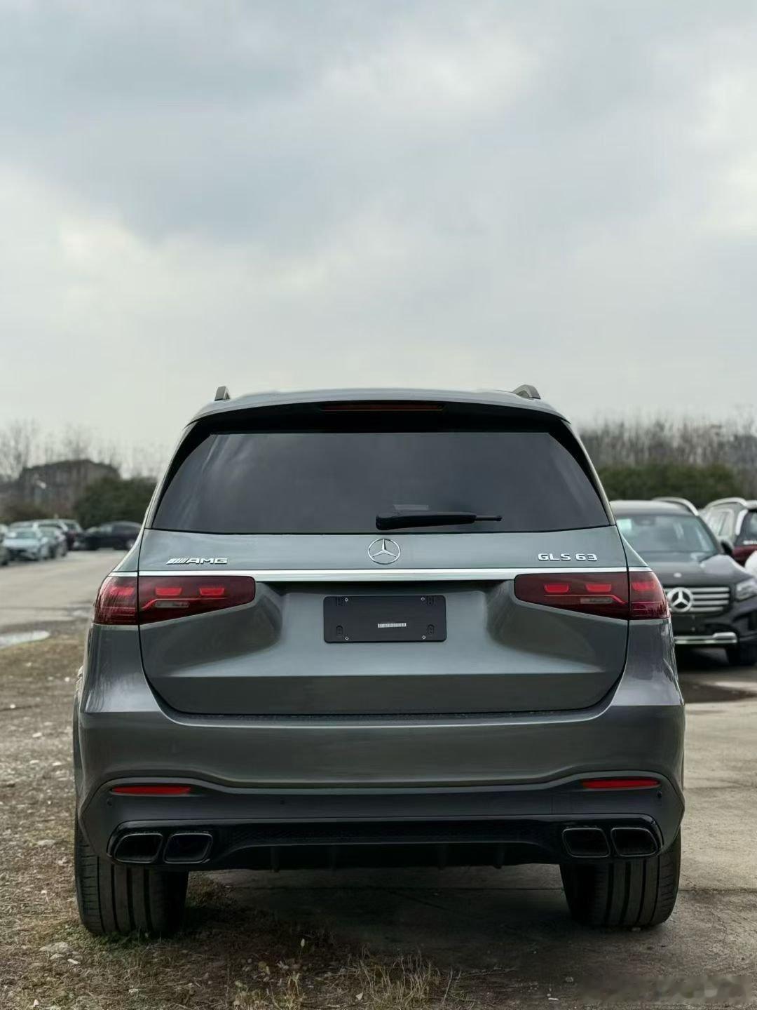 奔驰AMG GLS63月光石灰/黑，唯一配色、全新现车 