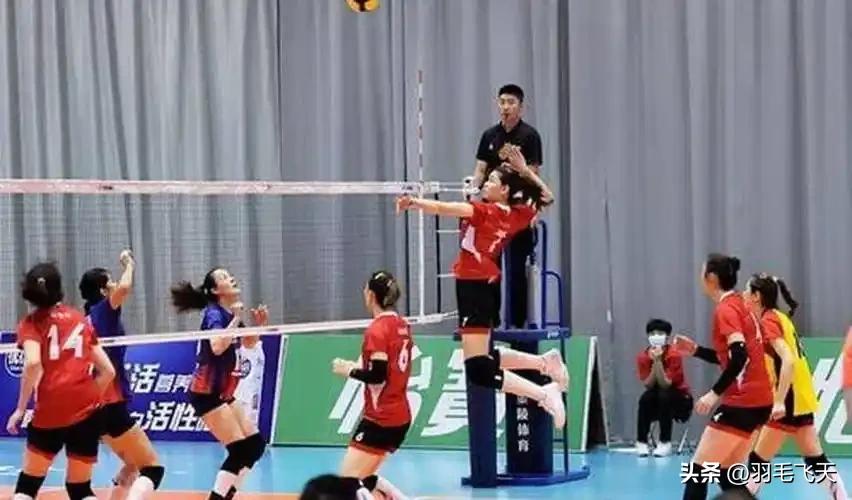 中国女排的全能接应来了
中国女排的接应位置一直以来都是一块心病，龚翔宇只能是保障
