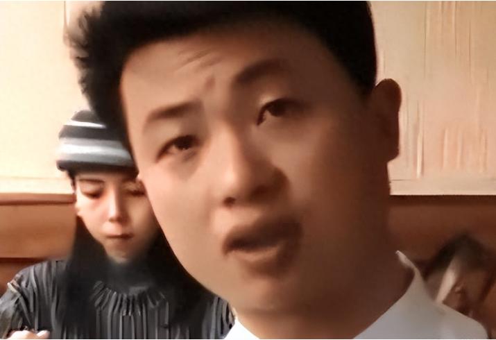 90年代官二代留学日本！扬言堪比天皇，最后靠洗碗逆袭名校。

上世纪九十年代，出