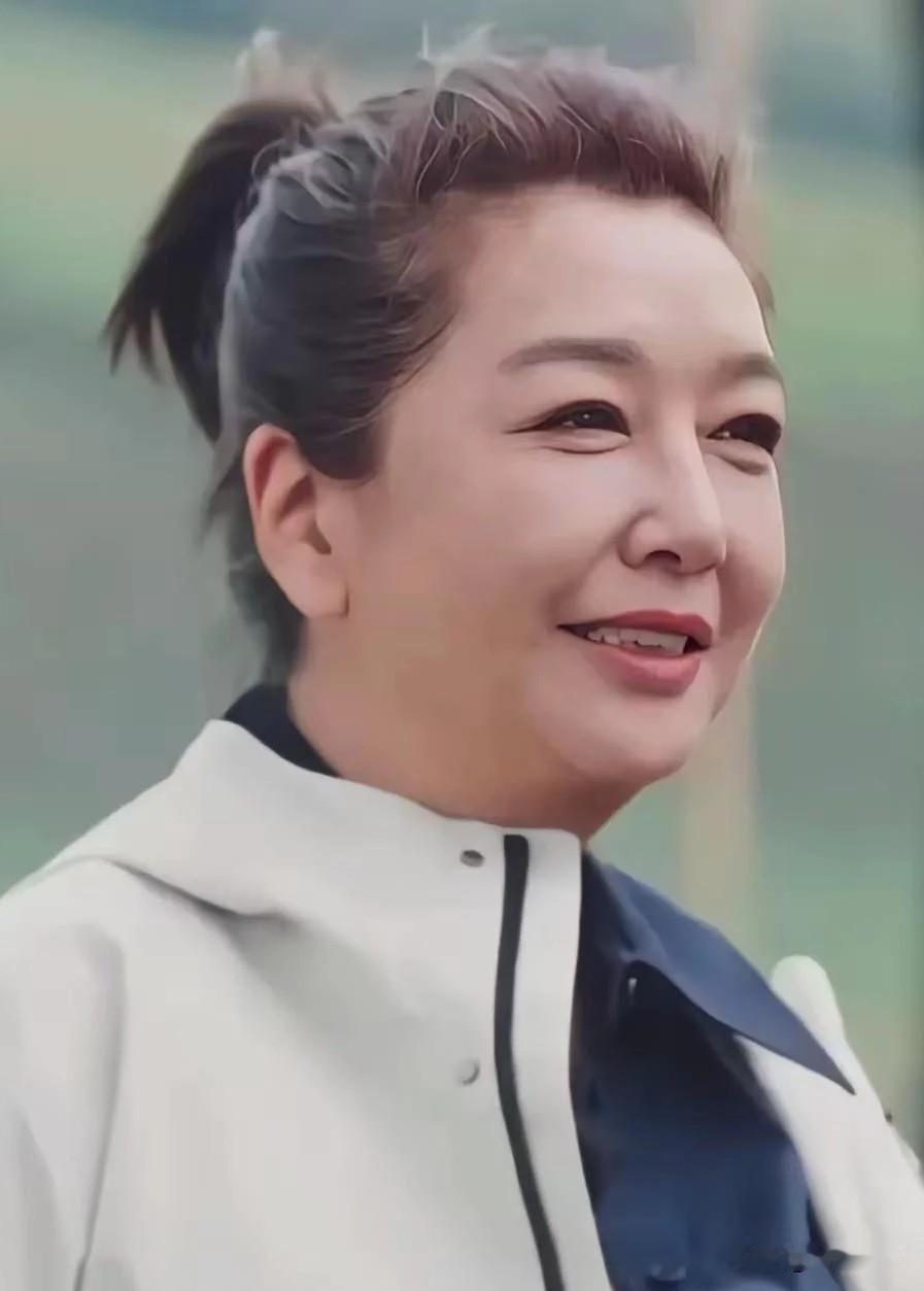 真看不得有些人的诋毁，江珊是不是正在经历着。没有几个演员能演一辈子，火一辈子，与