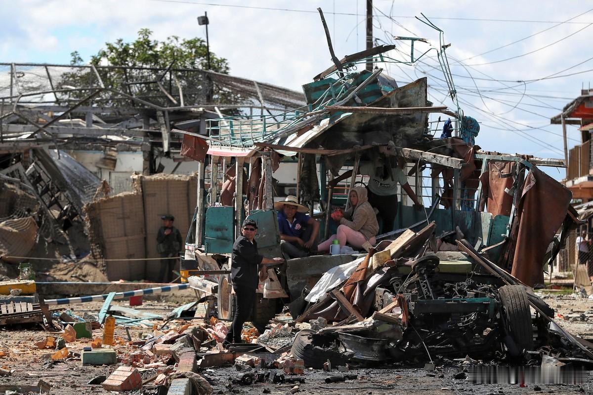 救还是不救？
6月8日菲律宾发生了7.9级强震，截止今天已经造成了53人死亡，数