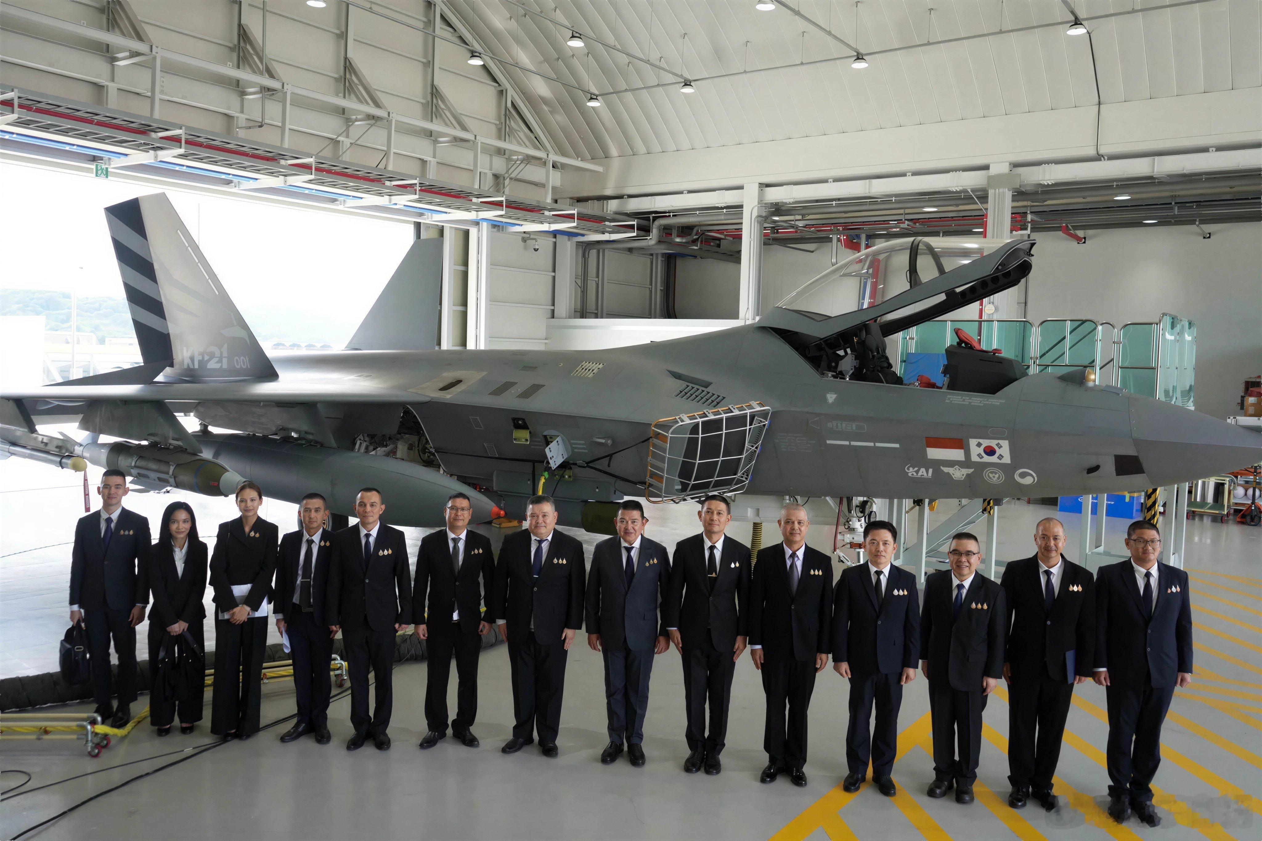 泰国皇家空军代表团于2026年7月5日至10日访问韩国。该代表团视察了T-50维
