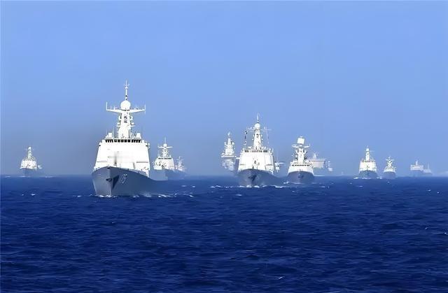 解放军增兵南海，这事儿一下就炸出了三条“大鱼”！菲律宾憋了一天终于忍不住跳脚抗议