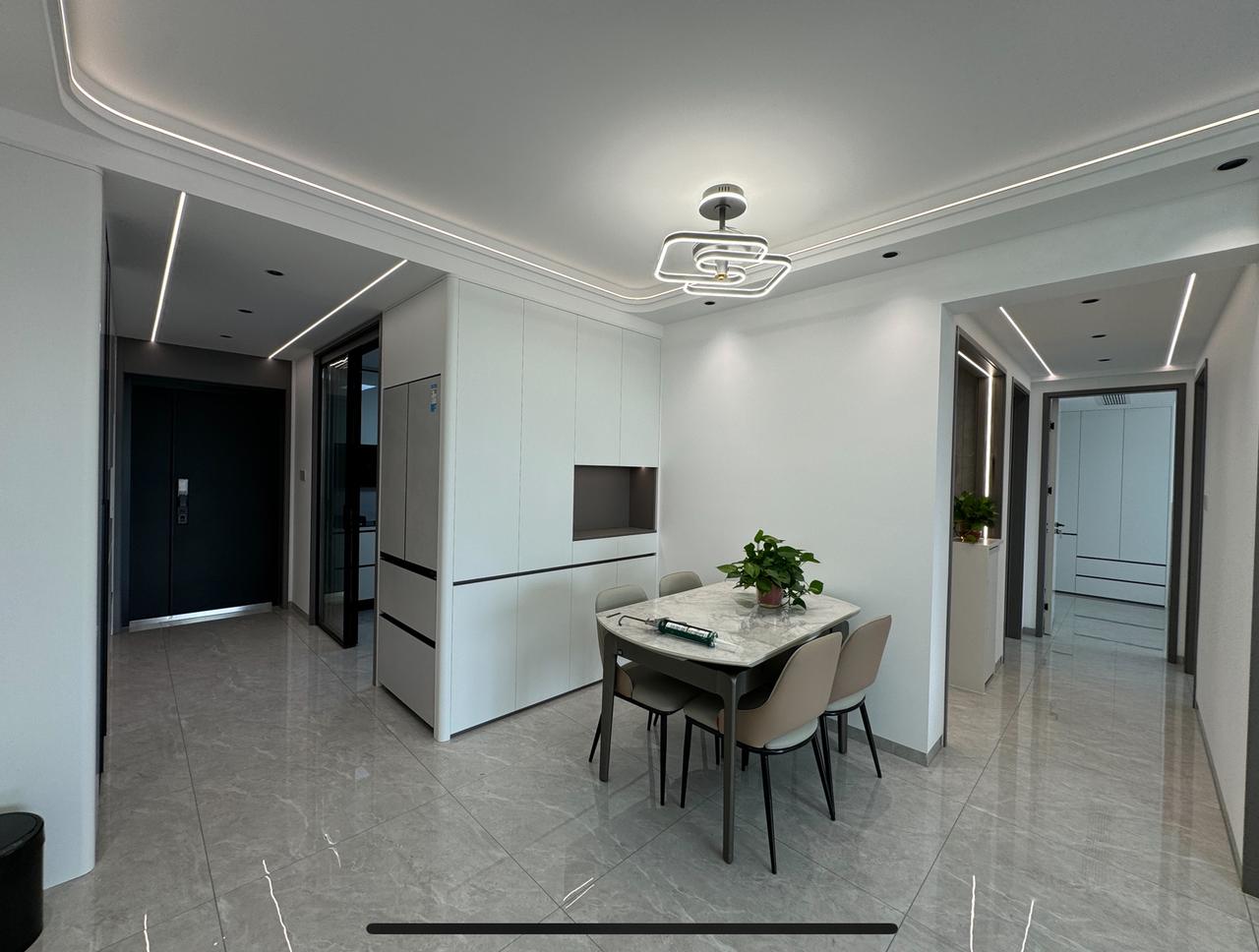 装修找装修公司还是自己装更省钱?我就是做装修的！要是只说省钱！自装肯定是省钱的、