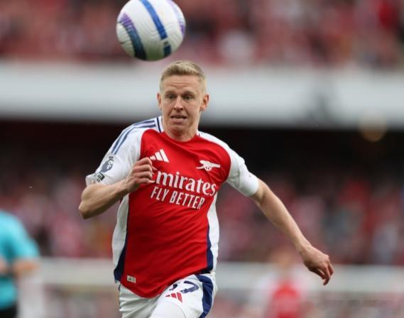 据荷兰《好体育报》报道称，阿贾克斯即将租借引进津琴科。津琴科自去年夏天以来以租借