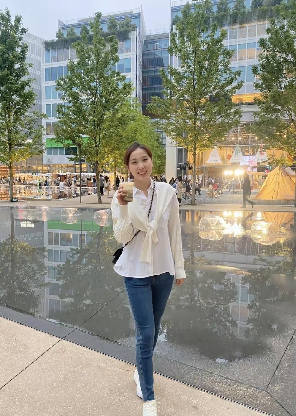 钱天一作为乒乓美女，现在又被南京师范大学拟录取为博士，真的是运动员华丽转身的天花