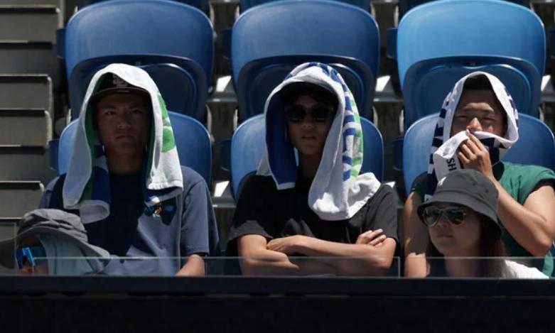 澳大利亚部分地区在接近122华氏度。

2026年1月27日，澳大利亚墨尔本举行