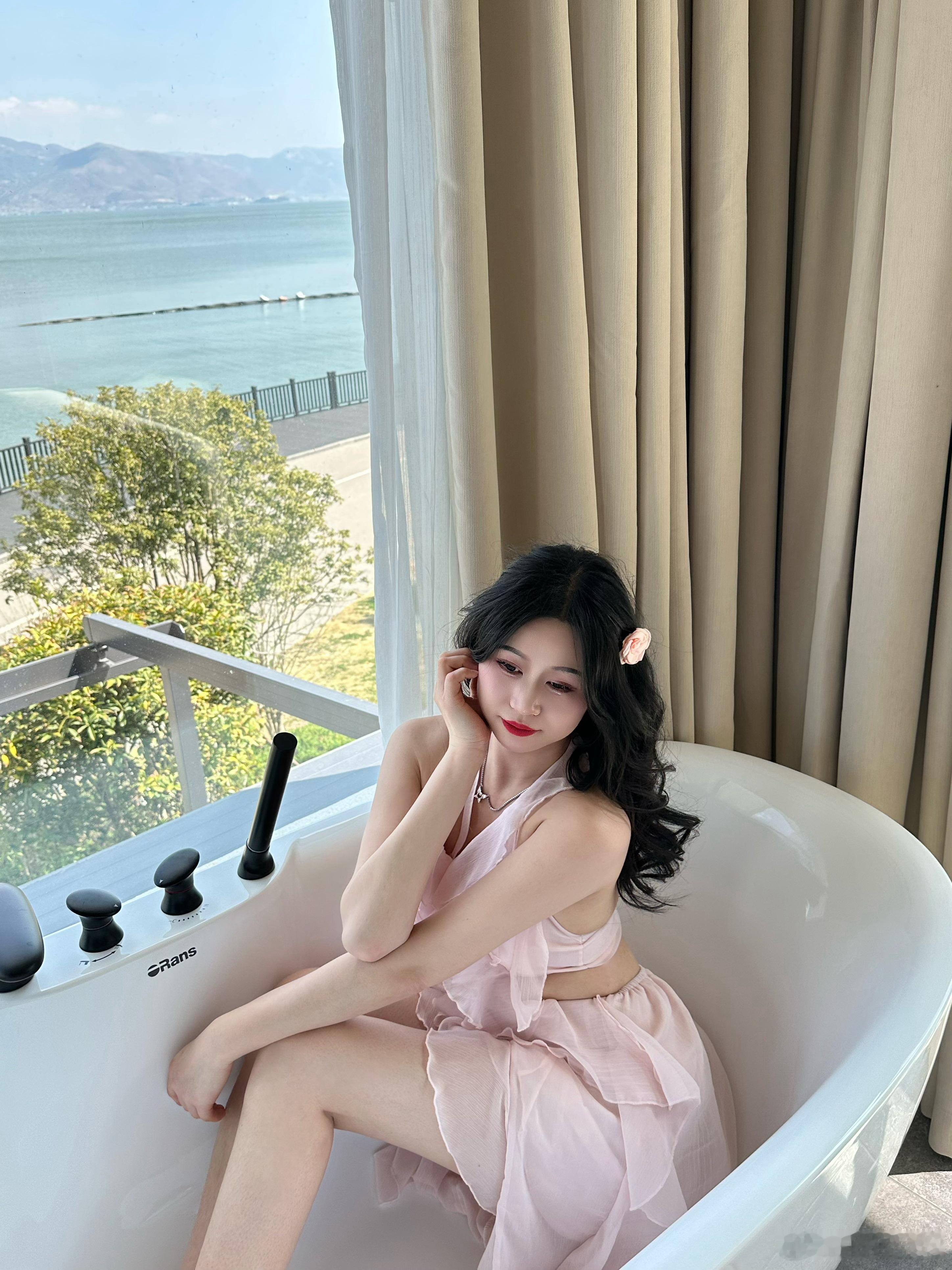 周末生活是冒着泡儿的◦⚬ ​​​