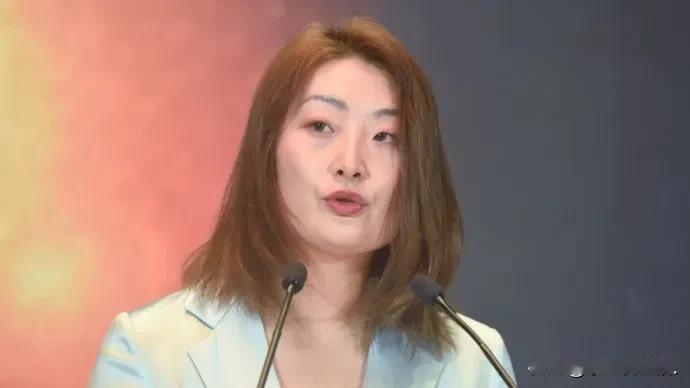 嘿，你知道吗？娃哈哈这头饮料界的“大象”，在宗馥莉的带领下，开始新的“舞蹈”啦！
