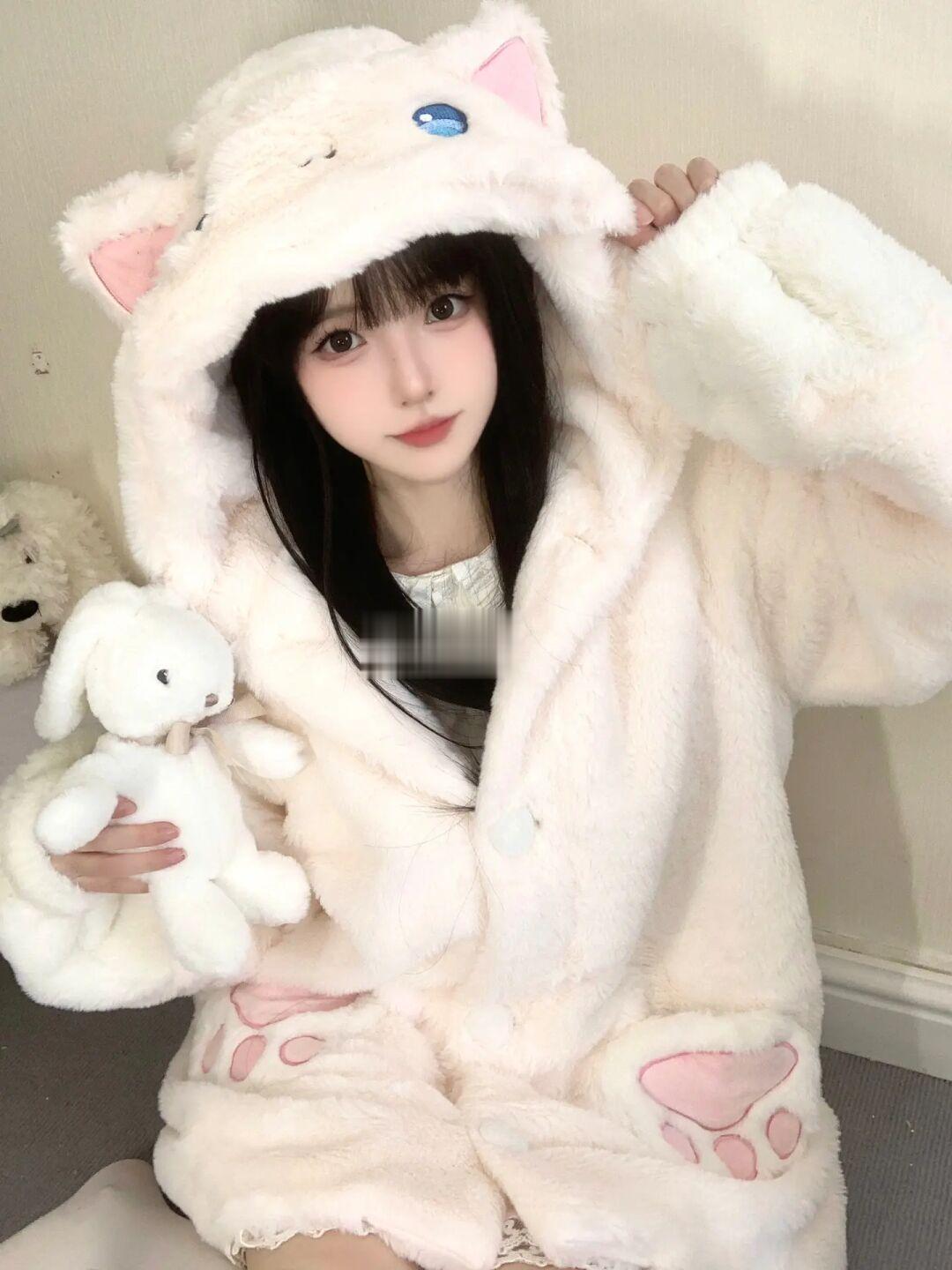 ᨳ⁺˳⋆. 放根逗猫棒在这 愿者上钩  ·̩͙ ₊˚⊹