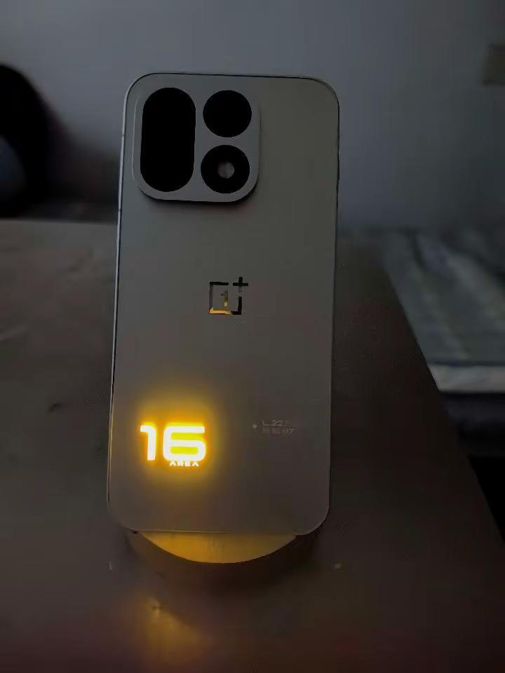 呼吸灯效果 一加16