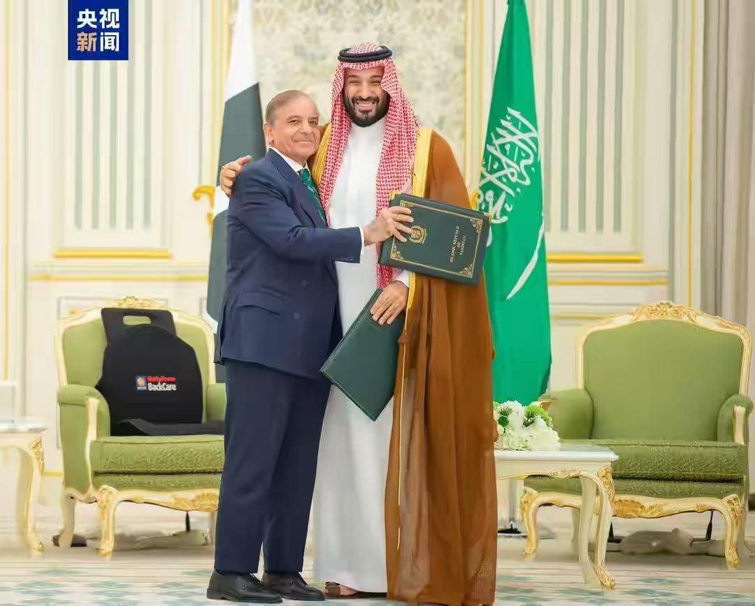 沙特和巴基斯坦结盟，以色列紧张了!
按理说沙特之前那可是美国在中东的铁杆盟友，一