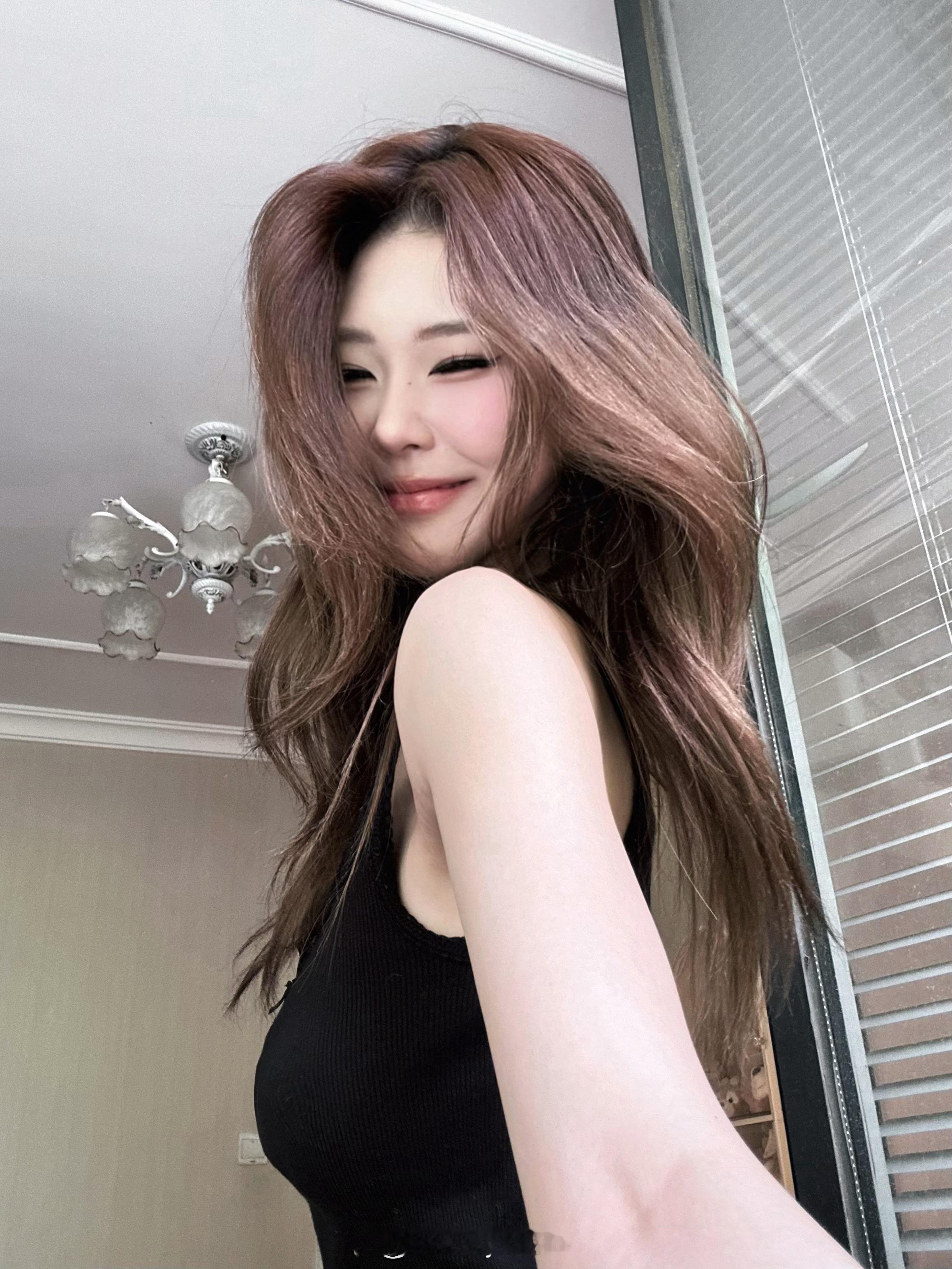 翻相册翻饿了。 ​​​