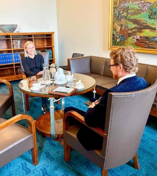 大国博弈从来不是简单说说！

芬兰外长埃琳娜声称中俄密切关系，将阻碍欧盟与中国达