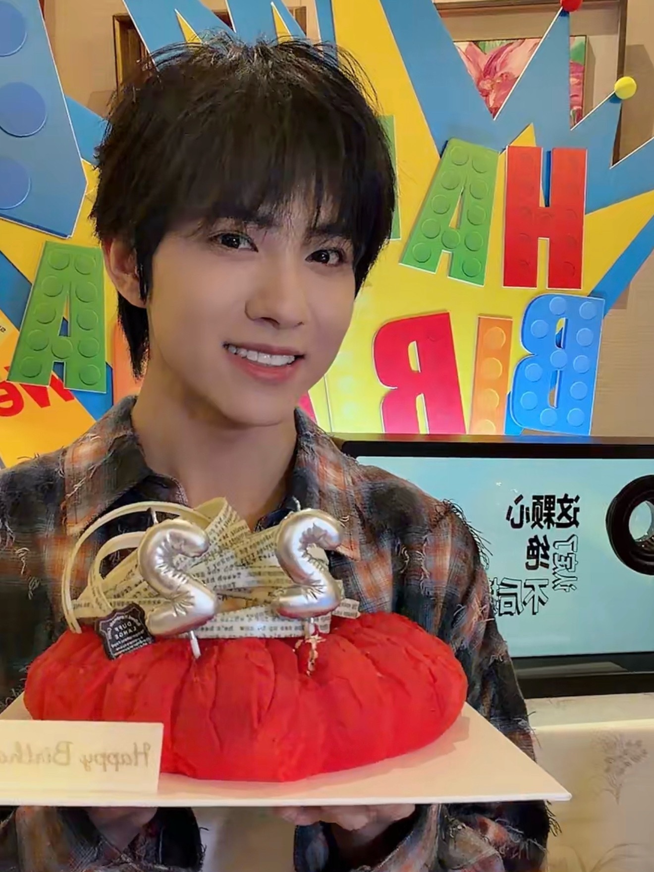 去年哭唧唧的小狗VS今年的快乐小狗 ​​​