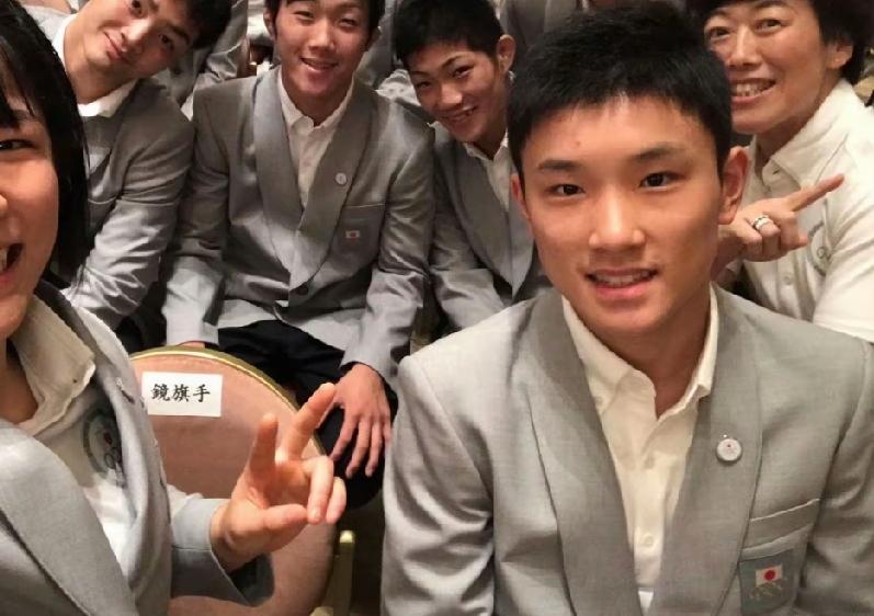 张本智和的命运，也许就从他父亲一句：恳请国人不要辱骂张本智和；就已经注定。
  