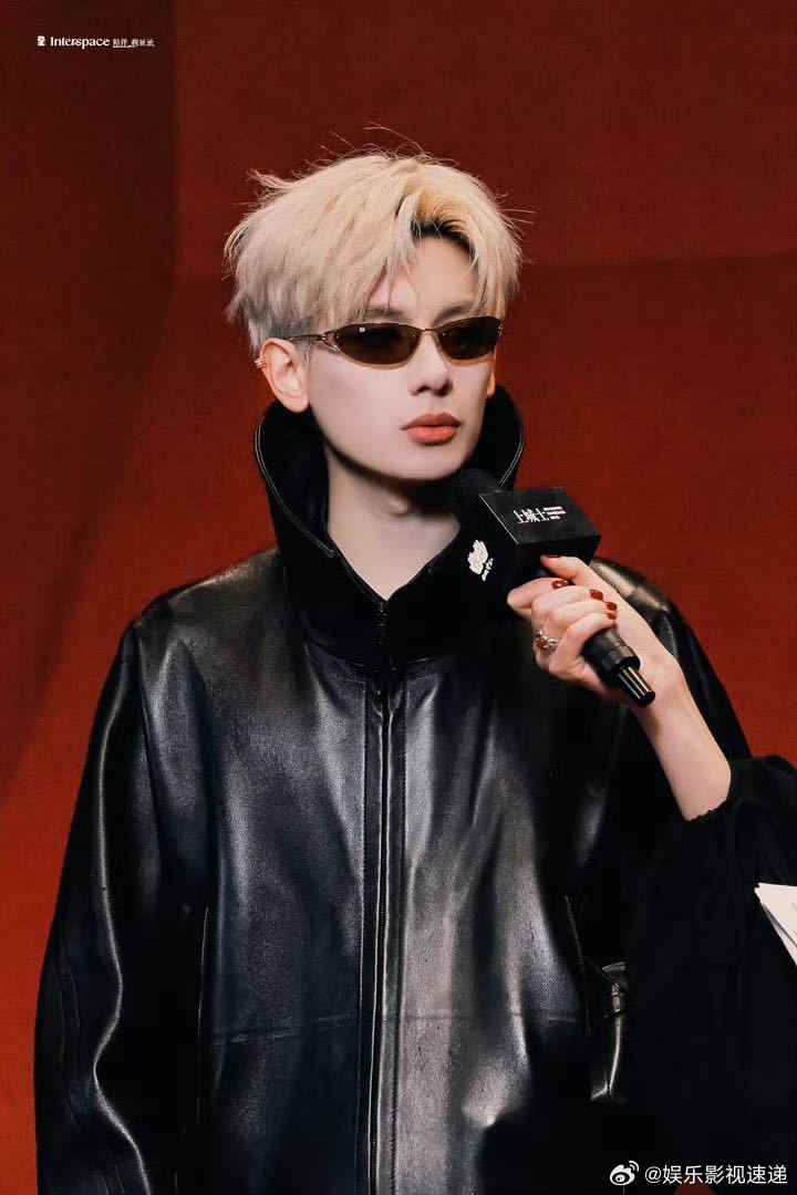 胡先煦有点反骨都用在愚人节了胡先煦顶级的愚人节愚人手法胡先煦愚人节太会玩！反骨愚