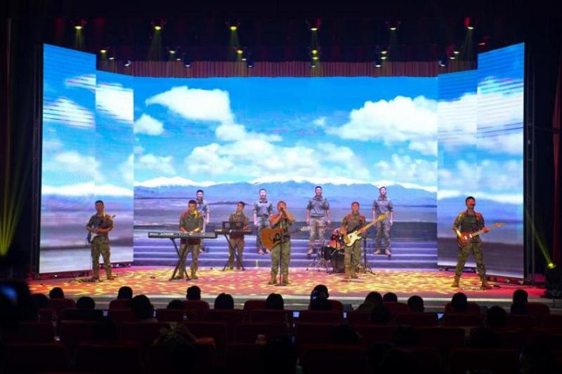 军地同心谱华章 高举旗帜向未来——《祖国》杂志社慰问演出活动走进“临汾旅”