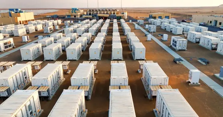 华为数字能源郑越： 华为智能组串式构网型储能以“构网”和“安全”引领行业高质量发展