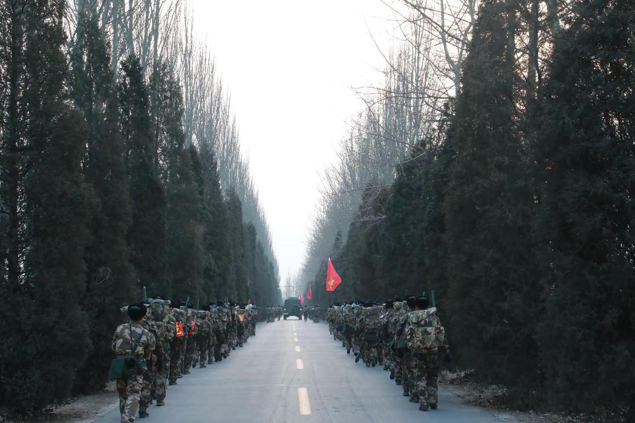 知道这是在干什么嘛。强军强国梦