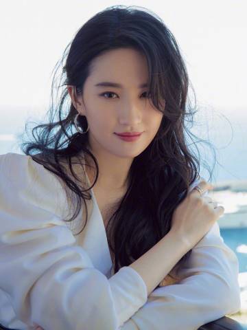 刘亦菲 今日也是为神仙姐姐的美流泪 ​​​
