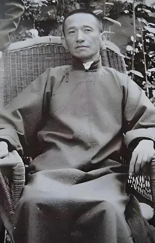 陈布雷的最后日记

陈布雷，名训恩，字彦及，笔名布雷、畏垒。浙江慈溪人。民国时期