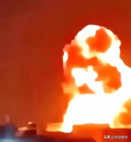 五枚导弹来袭，拦下四枚，偏偏漏网一枚精准命中卡塔尔全球最大液化天然气工厂，这里供