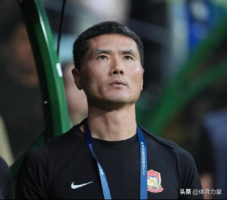 国足亚洲杯成绩：两次亚军，两次季军，两次殿军

国足亚洲杯成绩很不稳定：打好了能