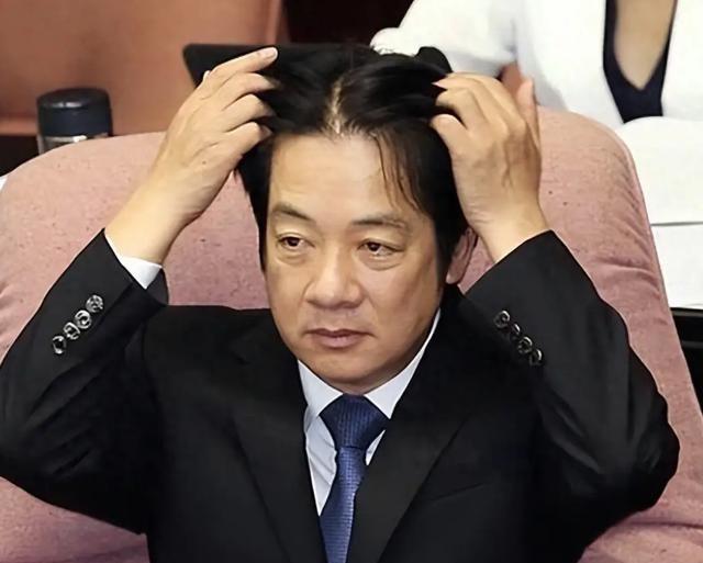 特朗普就台海“摊牌”，赖清德要建防空系统，解放军发统一最强音！中美谈判结束，特朗