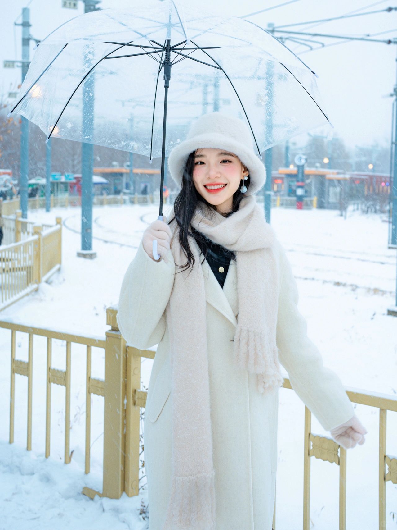 ❄️ 𝙵𝚒𝚛𝚜𝚝 𝚕𝚘𝚟𝚎 ❄️