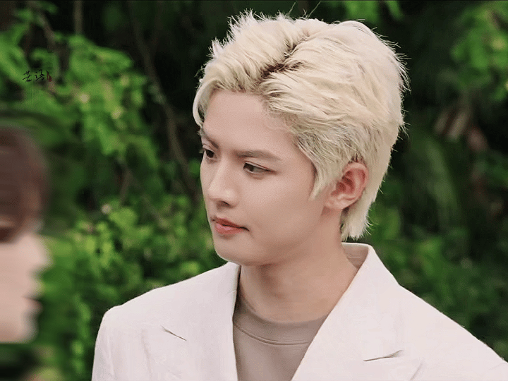 周峻炜这次真的不一样 🧊削冰锥那段我能循环一百遍！冷静、危险、掌控欲极强，每一