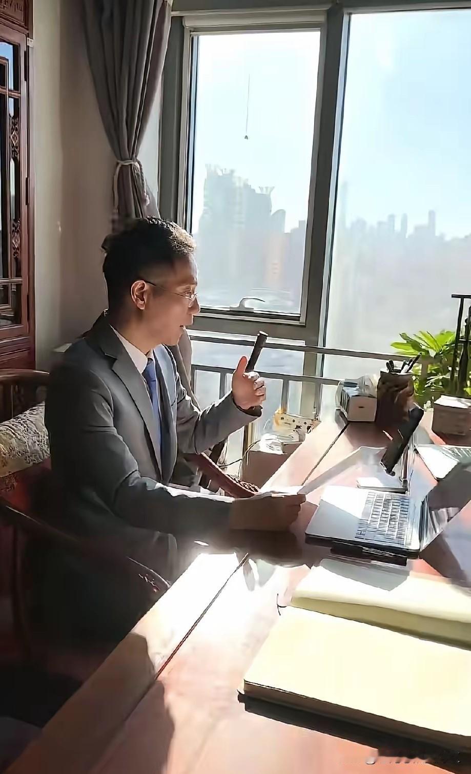 12月9日上午10点，李圣律师被打案将在京三中院迎来关键进展，不少支持他的自媒体