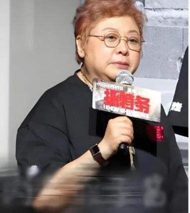 "太敢说了！"7月1日，李国庆突然发视频，一开口就震住全网，他不仅当场宣布给韩红