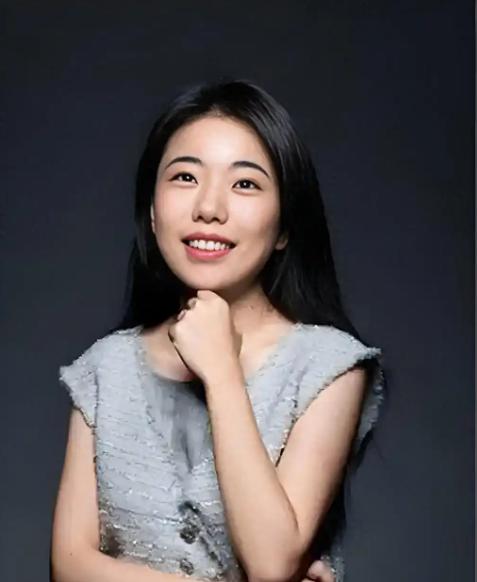 2026年6月，清华大学教授肖鹰致中国人民大学校长马怀德的公开信在网上传开，信中