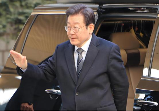 韩国总统李在明下了一步险棋，在没有和中国官方商议的情况下，率先向公众公布了一个与