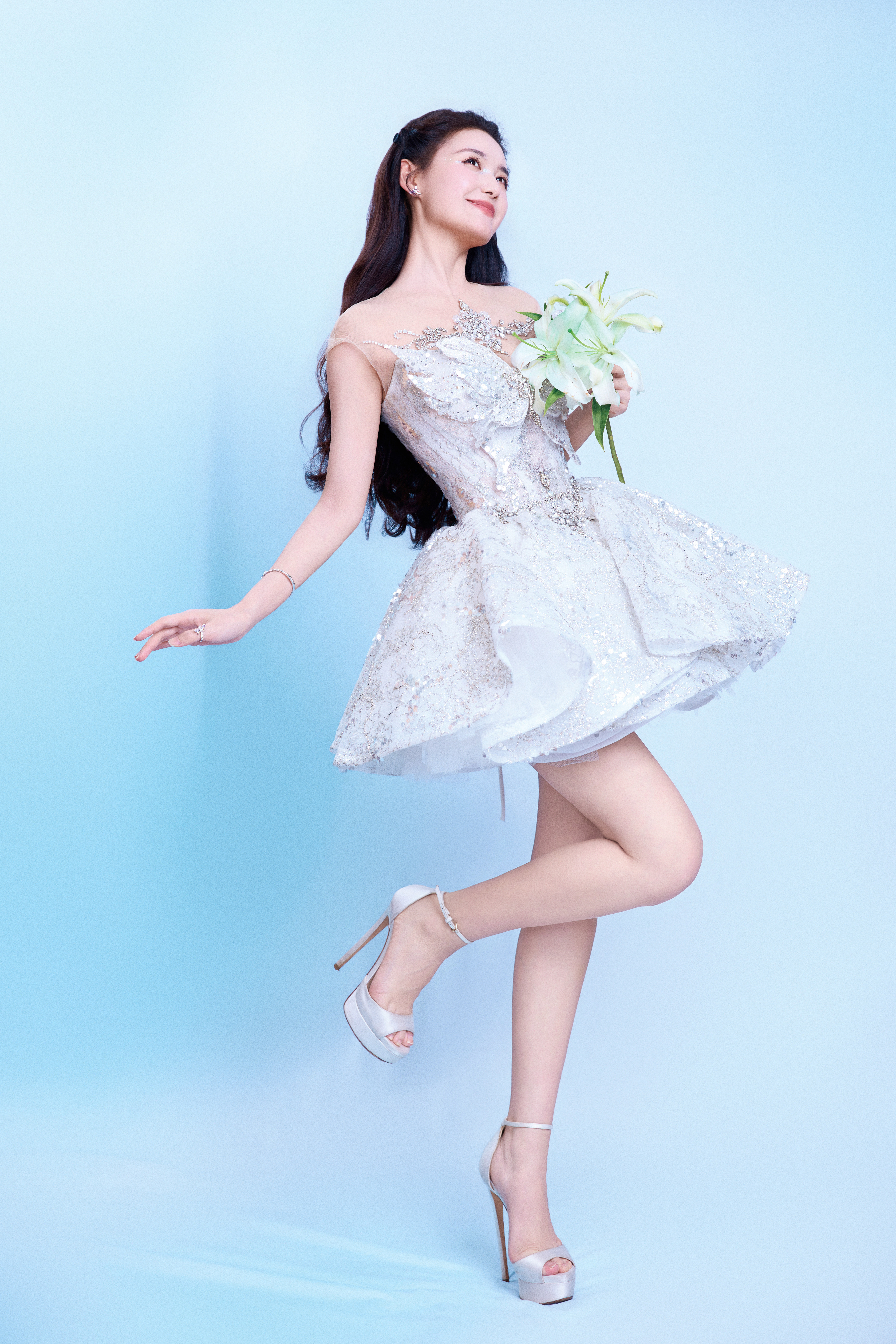 蒋依依最新物料👠 