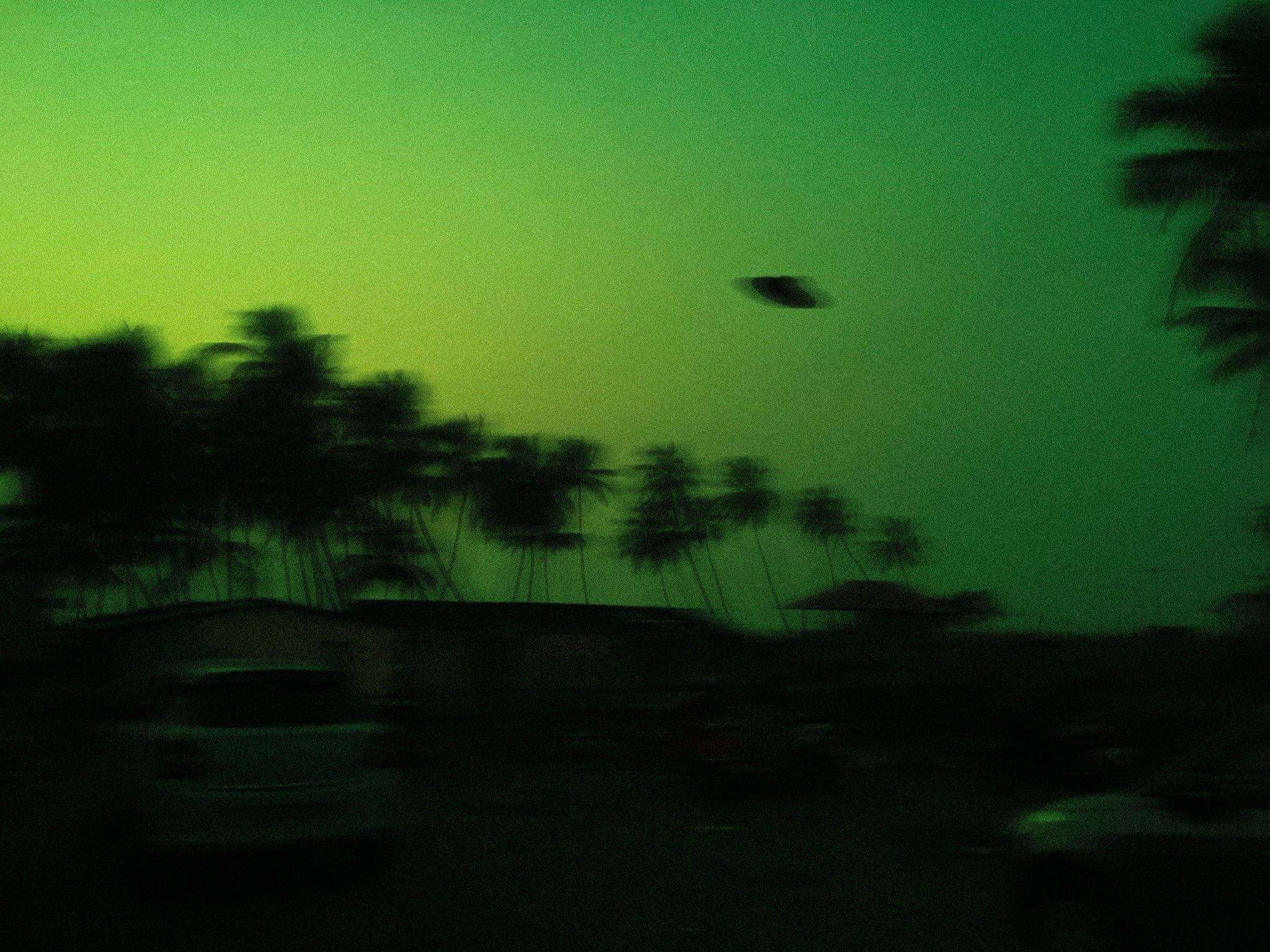 差点忘了，今天是世界UFO日你还记得你来地球的目的吗？ 