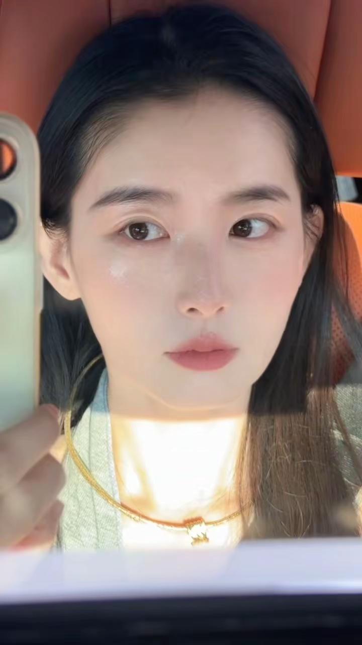 不网感但能换头的淡妆