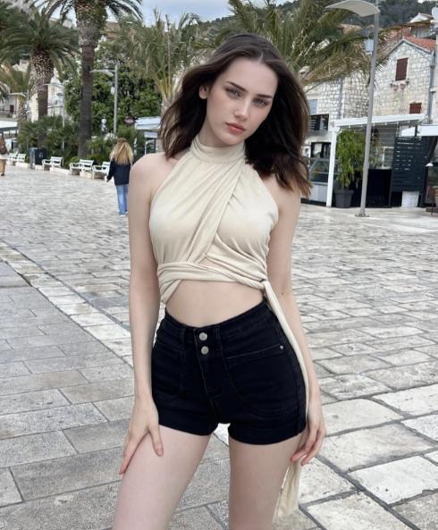 乌克兰现在最大的问题并不是战后重建，而是战争结束后，大量乌克兰女性很有可能找不到