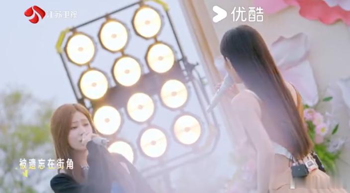 姚晓棠袁一琦第一次爱的人 重温经典曲目遇上亮眼搭档，惊喜感满满。两人各自发挥声线