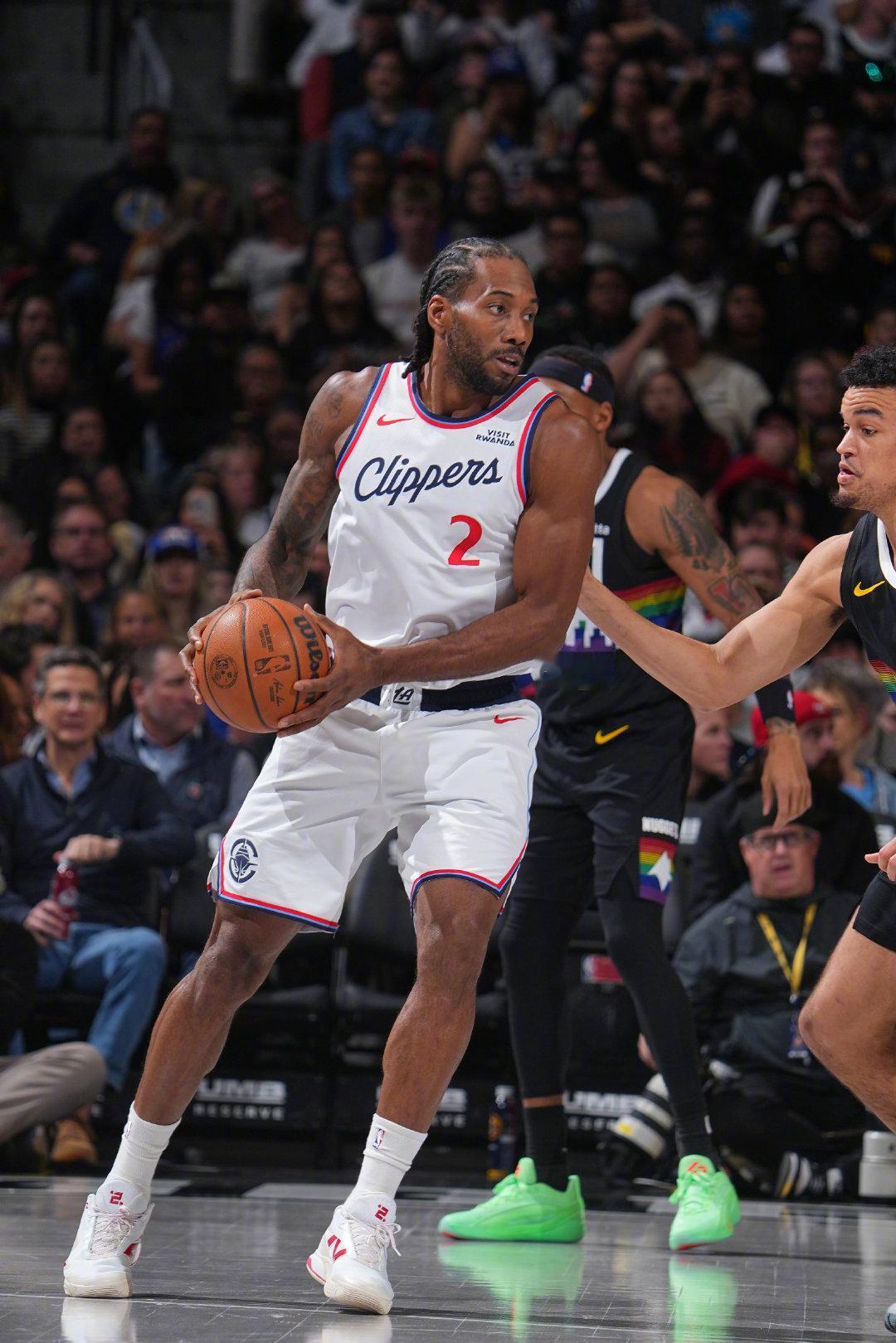 看到有人说什么掘金克小卡的，想要反驳但又不知道该怎么说。
一方面是丹佛高原，感觉